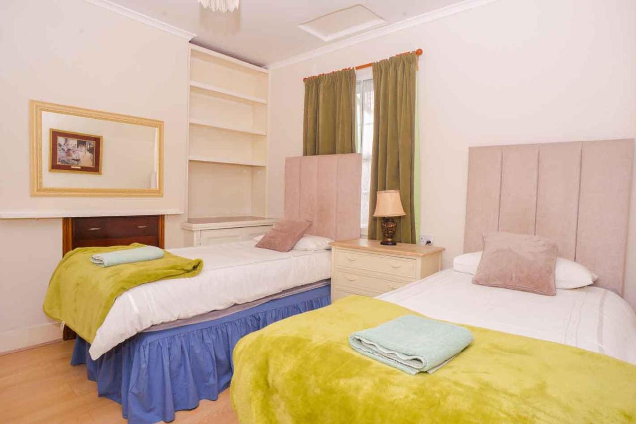 Pedro Host Family Apartment London Exterior photo