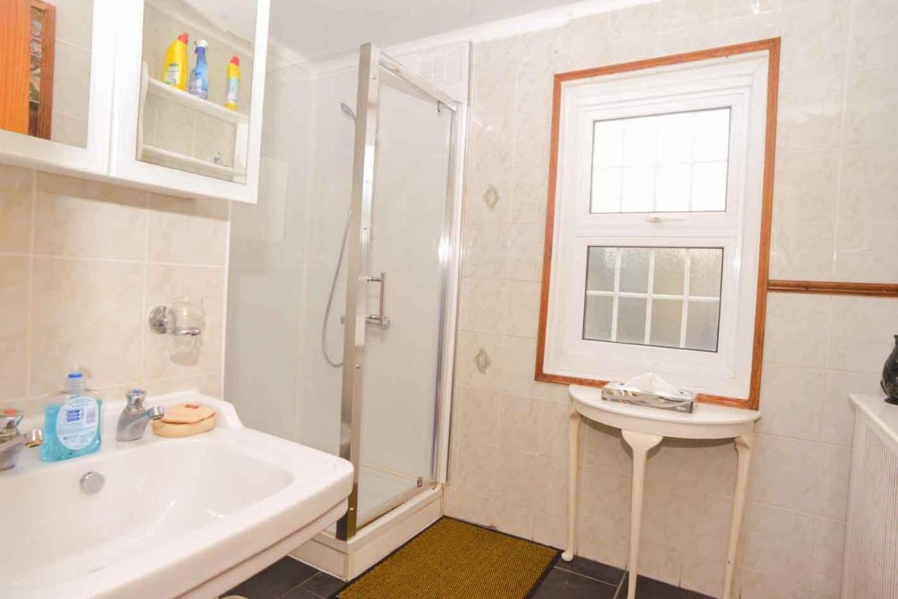 Pedro Host Family Apartment London Exterior photo
