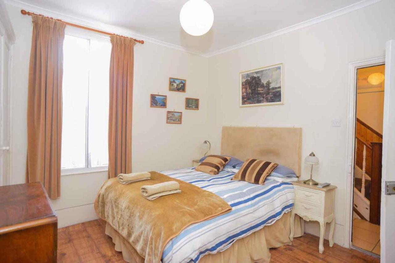 Pedro Host Family Apartment London Exterior photo